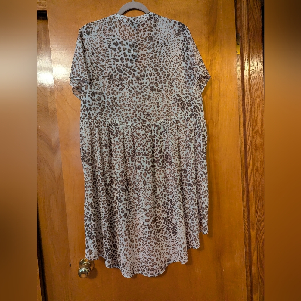 Leopard Print High-Low Tunic - Picture 2 of 6